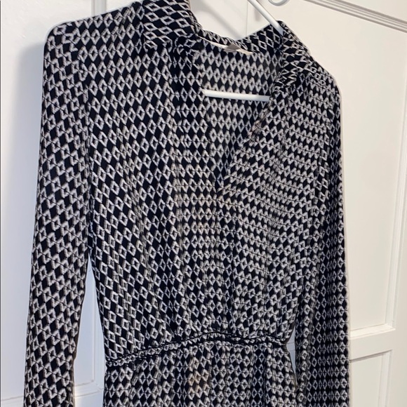 Max Studio Small Black White Geometric Shirt Dress - Picture 12 of 13